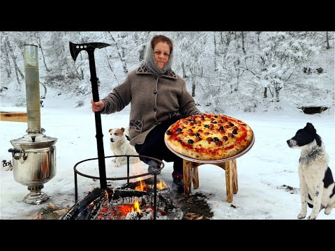 Rustic Cooking: Campfire Pizza on The Sadj Grill