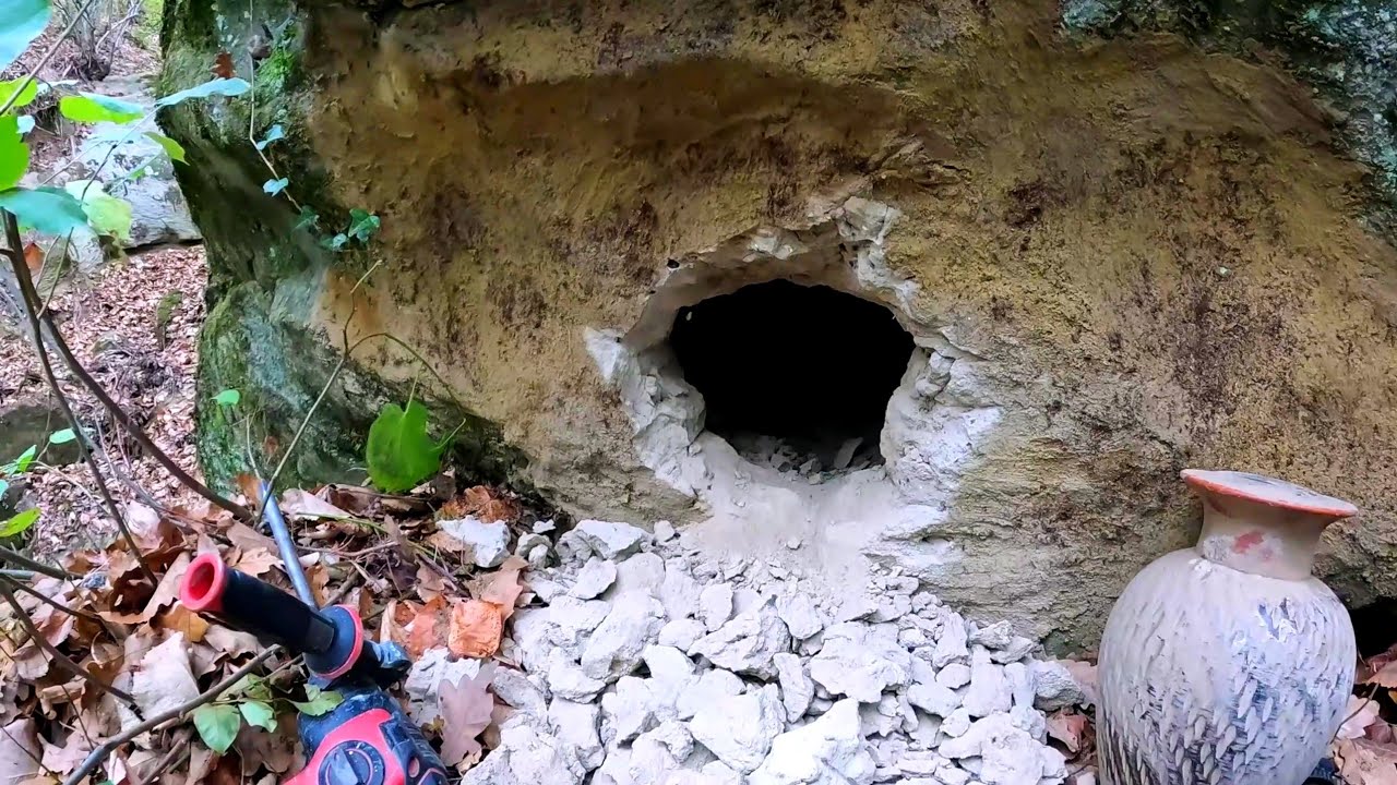 Yüzyıllar Önce Kapatılmış Define Kasasını Buldum ve Açtım