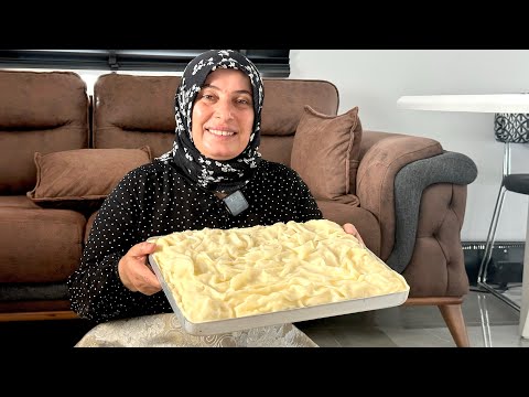 Bu BÖREKLER KAPIŞ KAPIŞ GİDİYORBir YİYEN BİR DAHA