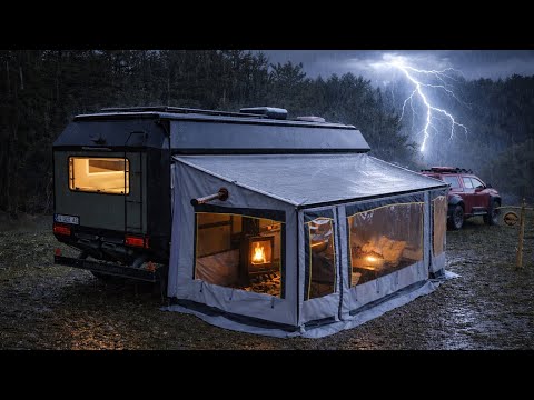 GÖKGÜRÜLTÜLÜ SAĞANAKTA OFFROAD KARAVAN KAMPI