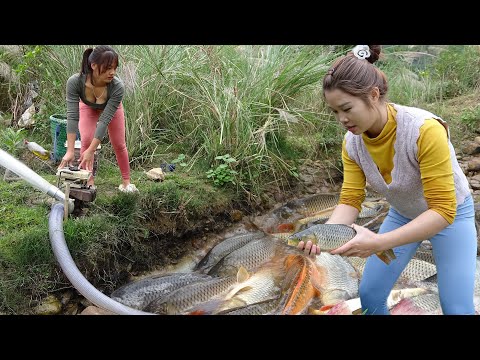 Amazing Fishing: Two Girl Skillfully Pumping Water Outside