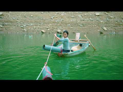 Solo Girl Catches Giant Fish with DIY Trap & Cooks with