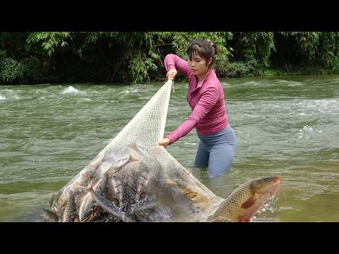 How to Catch Big Fish, Pulling Fishing Nets on The Rivers,