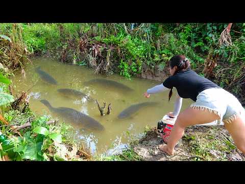 Amazing Fishing Video: Young Girl Sucked Water From