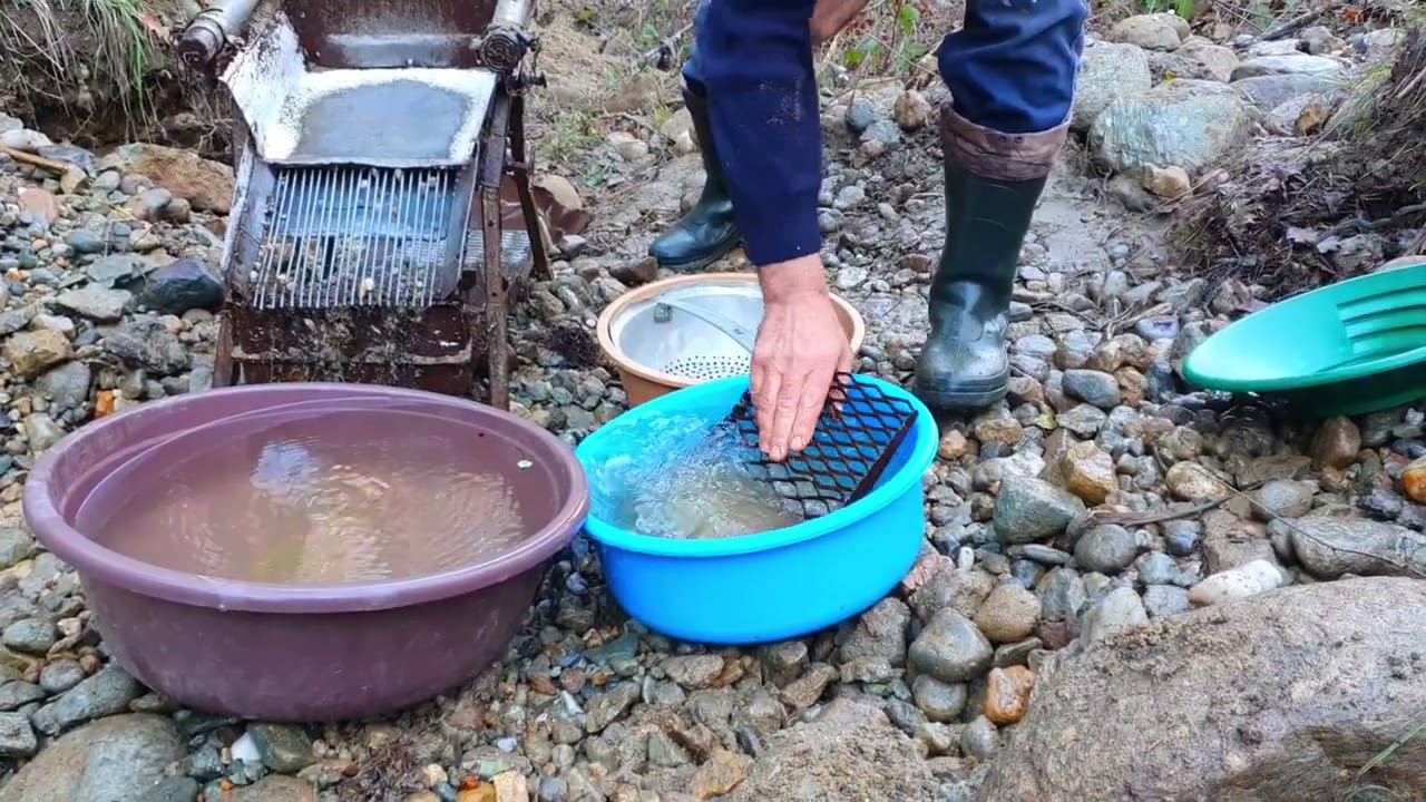 Incredible Gold Discovery The Process Of Finding Gold İn