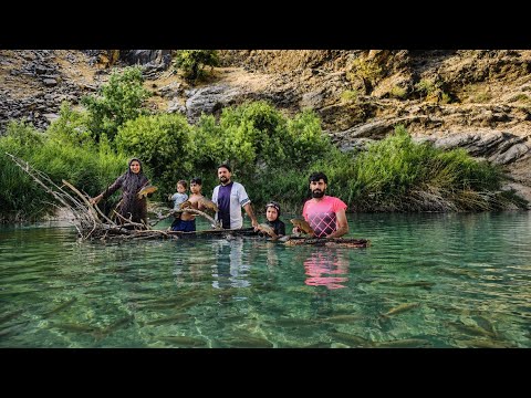 Nomadic Family's Struggle & Survival on a River Island