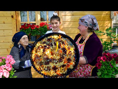 UZBEK PLOV: Grandma Cooked traditional Uzbek pilaf with