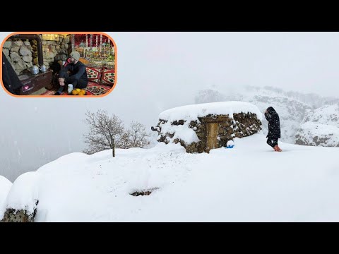 Yoğun Kar Yağışında Dağ Evinde Yaşam Mücadelesi Kışın En