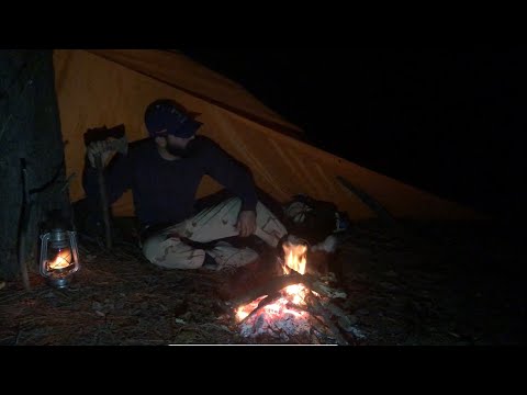 Bushcraft in the wild: solo camping and night adventure in