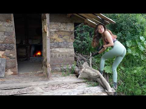 One Girl, One Log Cabin, One Wild Forest – Her Solitary
