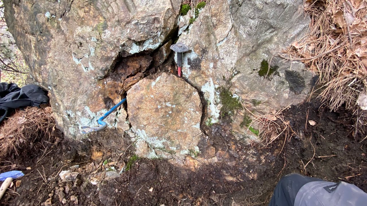Kapağı Açınca Sonuca Ulaştım, Mahsen Girişi Gibi