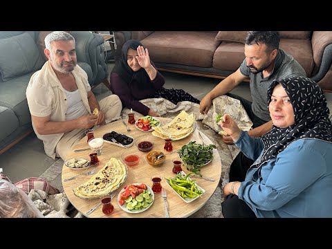 SABAH KAHVALTISINA NE YAPSAM DEMEYİN AİLE BİRLİĞİ ÇOK GÜZEL