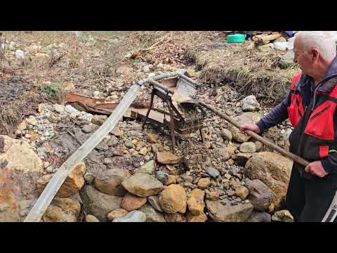Gold Discovery in a Stream with High Gold Content