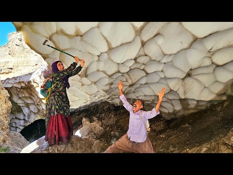 Entering the ice cave, the beginning of a deadly nightmare