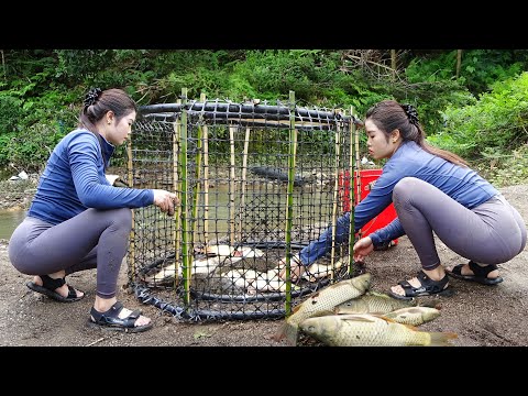 Fishing Techniques / Unique Fishing / Girl Creates Fish