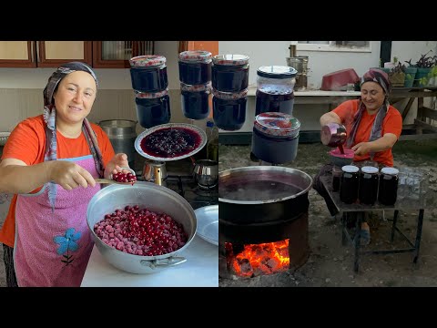1 güne 2 çeşit reçel konserveledikAkşam üzeri odun ateşinde