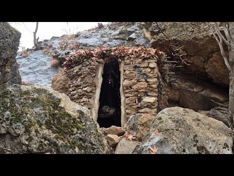 Solo Survival: Building a Stone Shelter in the Mountains