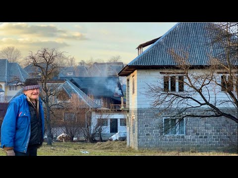 Two Hours of Life in the Villages of Northern Romania