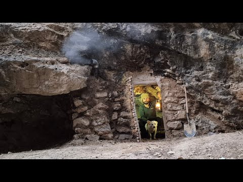 I Found a Hidden Cave Between Mountains & Built a Survival