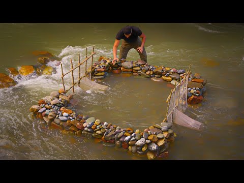 Super Fishing Technique in the River / Derede En Etkili