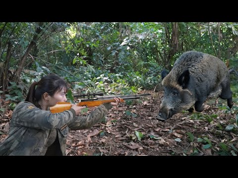 Facing Wild Boars: Testing Homemade Guns in the Wild,