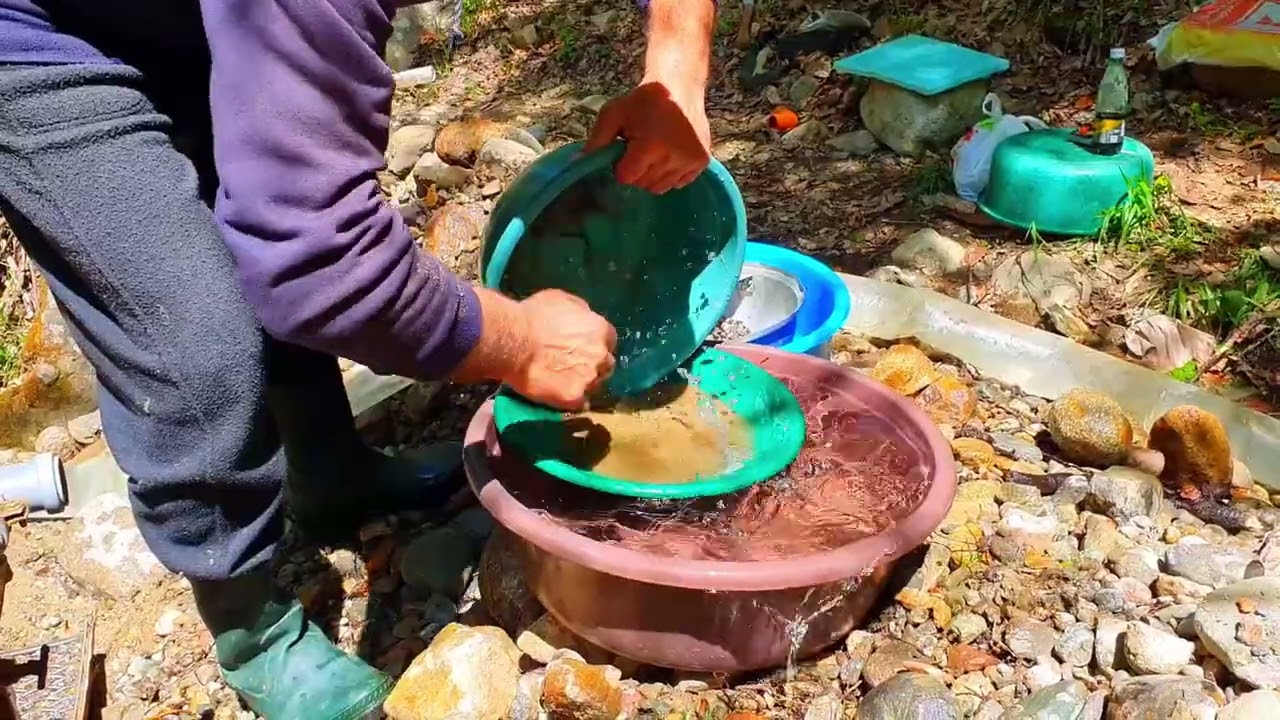 Gold Rush 2025: This Creek's Richest Gold Source REVEALED