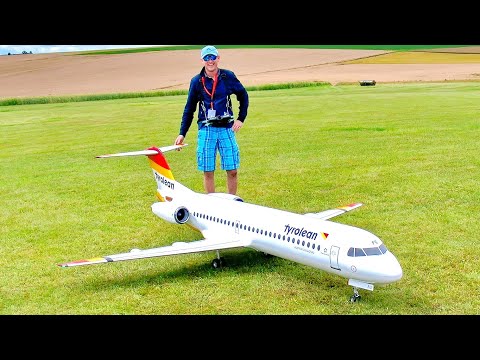 HUGE RC FOKKER-70 AMAZING SCALE ELECTRIC MODEL AIRLINER