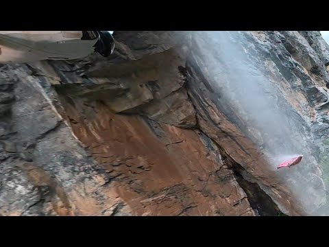 2nd low ultimate mit philwingsuit b a s e 232 und