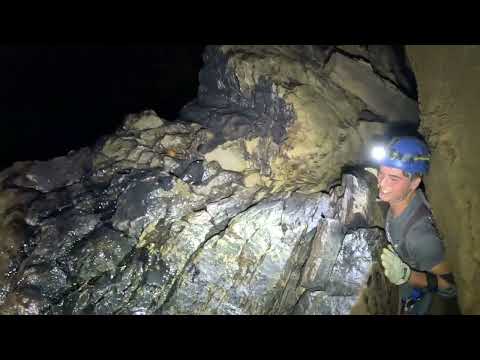 600 Foot Deep Pit Inside A Cave