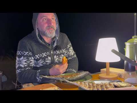 KATLI ÇADIRLA UÇURUMUN KENARINDA KAMP