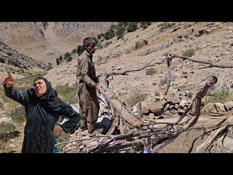 Building a nomadic shelter in the heart of wilderness