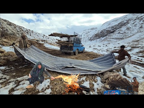 Nomadic Life Jahangir s Life and Death Battle in the Deadly