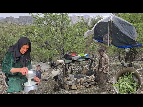 Making a Wooden Caper for Dishes on a Rainy Day in the