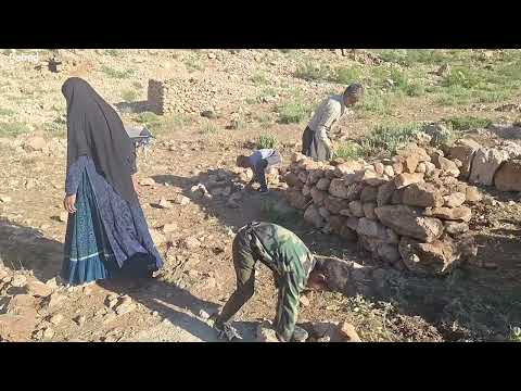 The most unique way of building a storage wall using