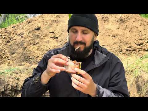 Building a Warm Bushcraft Shelter Under a Fallen Tree