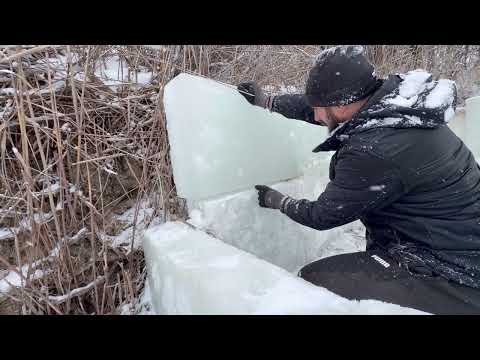 Building an Ice Shelter to Survive a Brutal Winter Storm