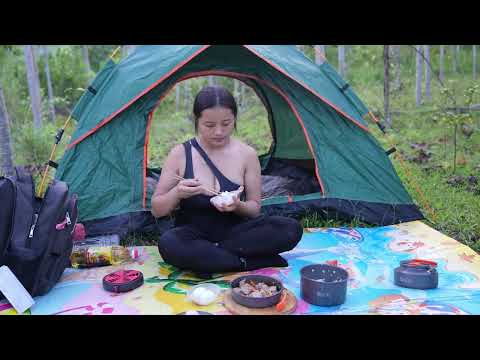 I unexpectedly encountered a gorilla while camping alone in