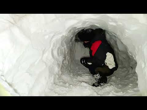 Building a Rescue Tunnel at the Highest Point of the