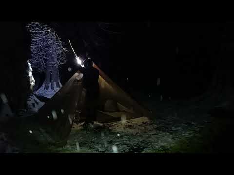 Overnight camping in heavy snow and fog Surviving at an