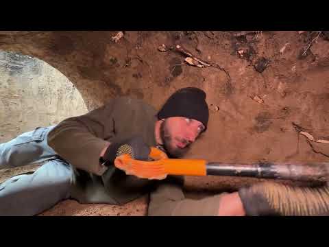 Building a Secret Dugout Inside a Wooden Barrel Warm secret