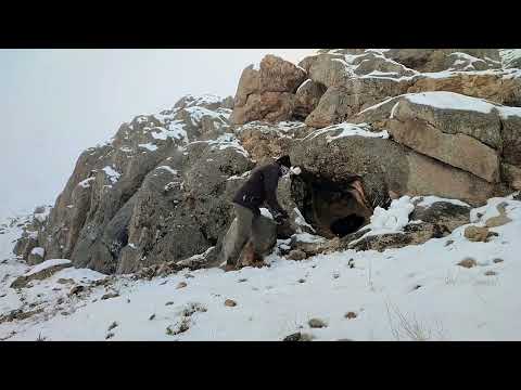 Surviving 62 C Extreme Cold Building Secret Shelters Under