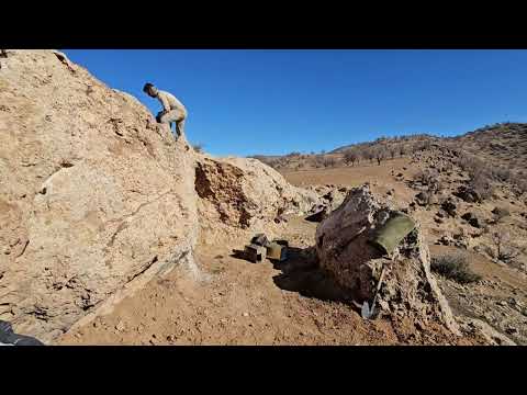 Constructing emergency shelters from rocks Battling the