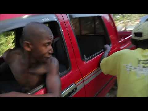 Le taxi tombe à l eau