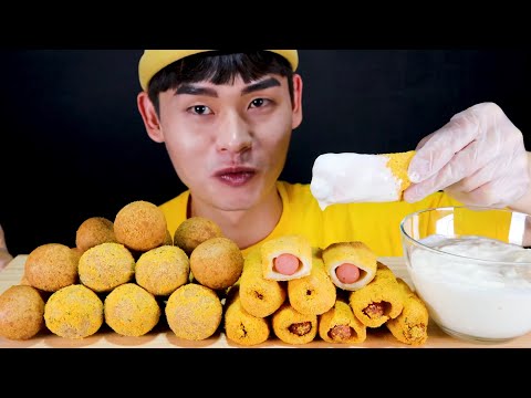 BHC 뿌링소스에 푹찍은 뿌링핫도그 뿌링치즈볼 먹방 Corndog Cheeseball With Yogurt
