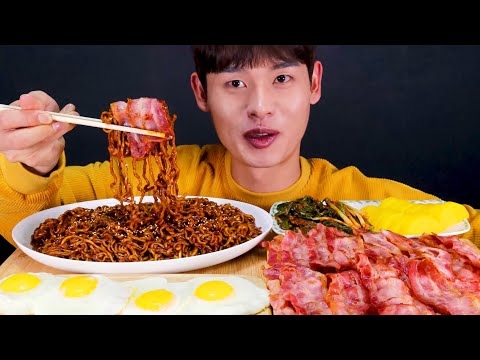 불닭게티를 끓여서 베이컨과계란후라이에 싸먹은먹방 Black Bean Fire Noodles Mỳ cay