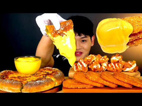 ASMR 치즈소스 듬뿍 치즈피자 슈프림 양념치킨 해쉬브라운 먹방 Cheese Pizza With