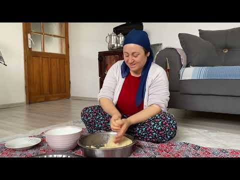 Ekşili Ispanaklı Kolotik Yemeği Yumurtalı Banik