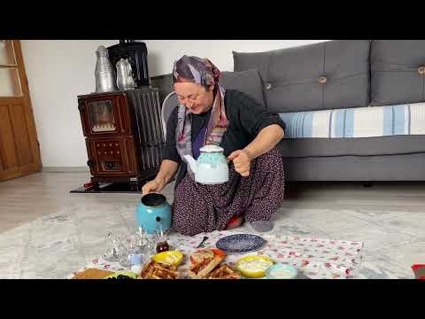 KÖY HAYATI SEVENLERE YER SOFRASINDA KAHVALTI