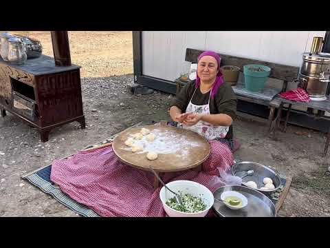 Kuzine sobamda yaptığım el açması çökelekli börek Sobamın