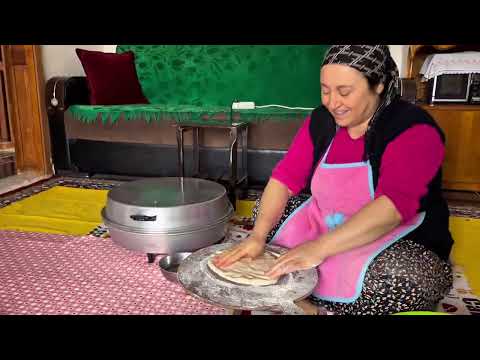 KAYINVALİDEMİN EVİNDE KAYINVALİDEME EKŞİ MAYALI TANDIR